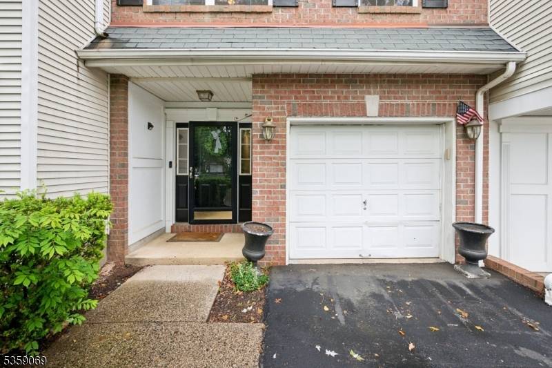 Bernards Twp., NJ 07920,5 Prescott Ct Condo