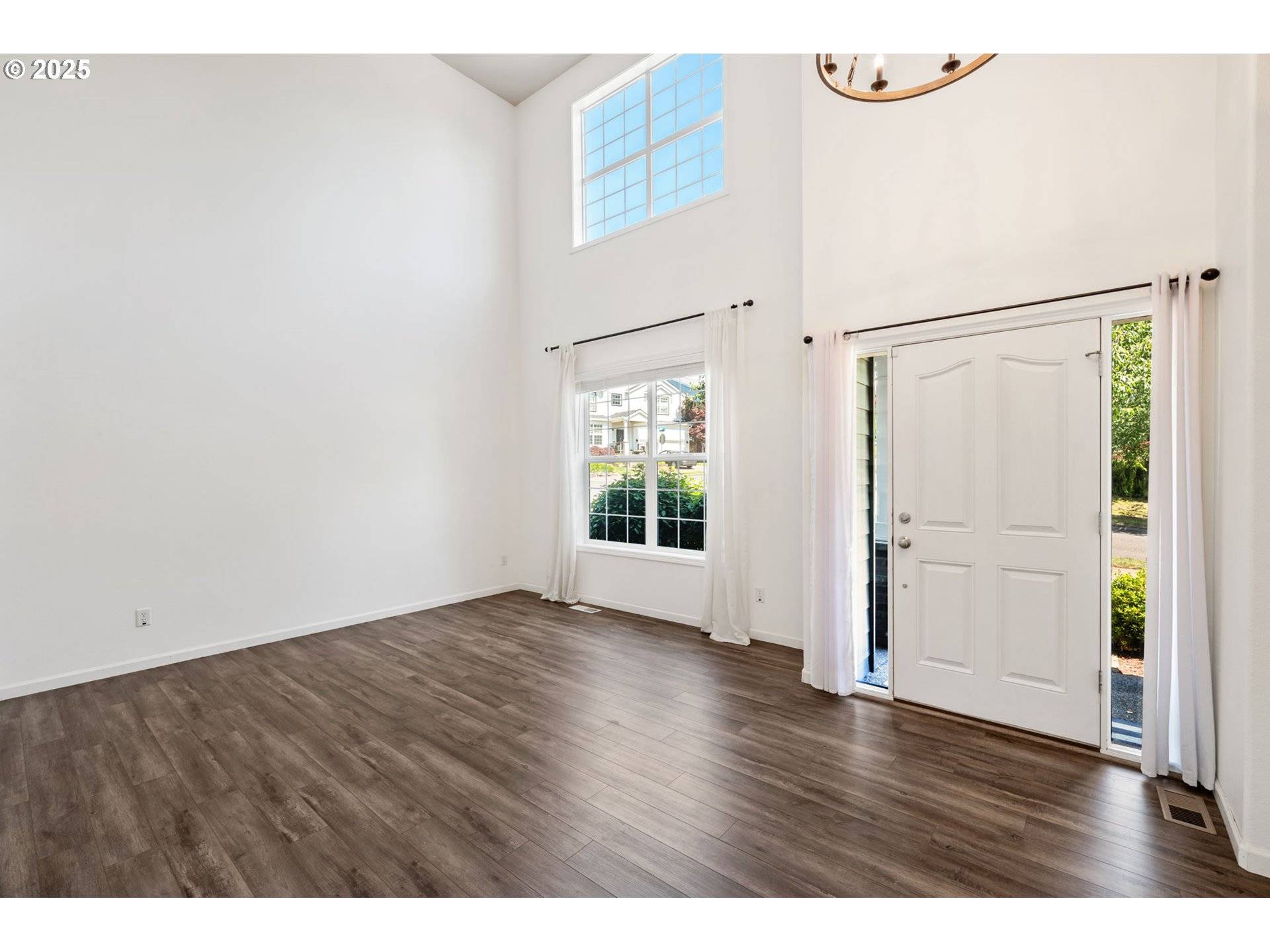 West Linn, OR 97068,3296 NOMIE WAY