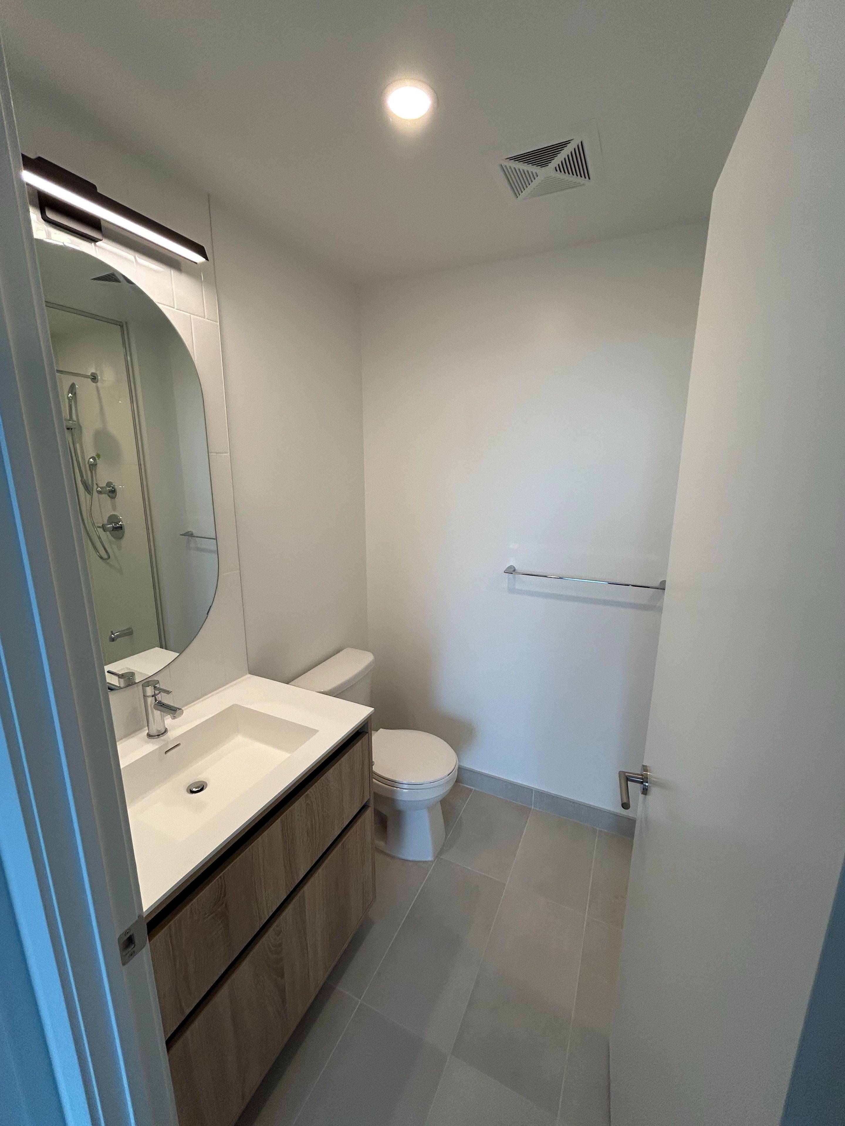 Vaughan, ON L4J 0L4,7950 Bathurst ST #2101