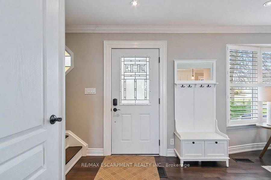 Oakville, ON L6H 1N3,516 Falgarwood DR