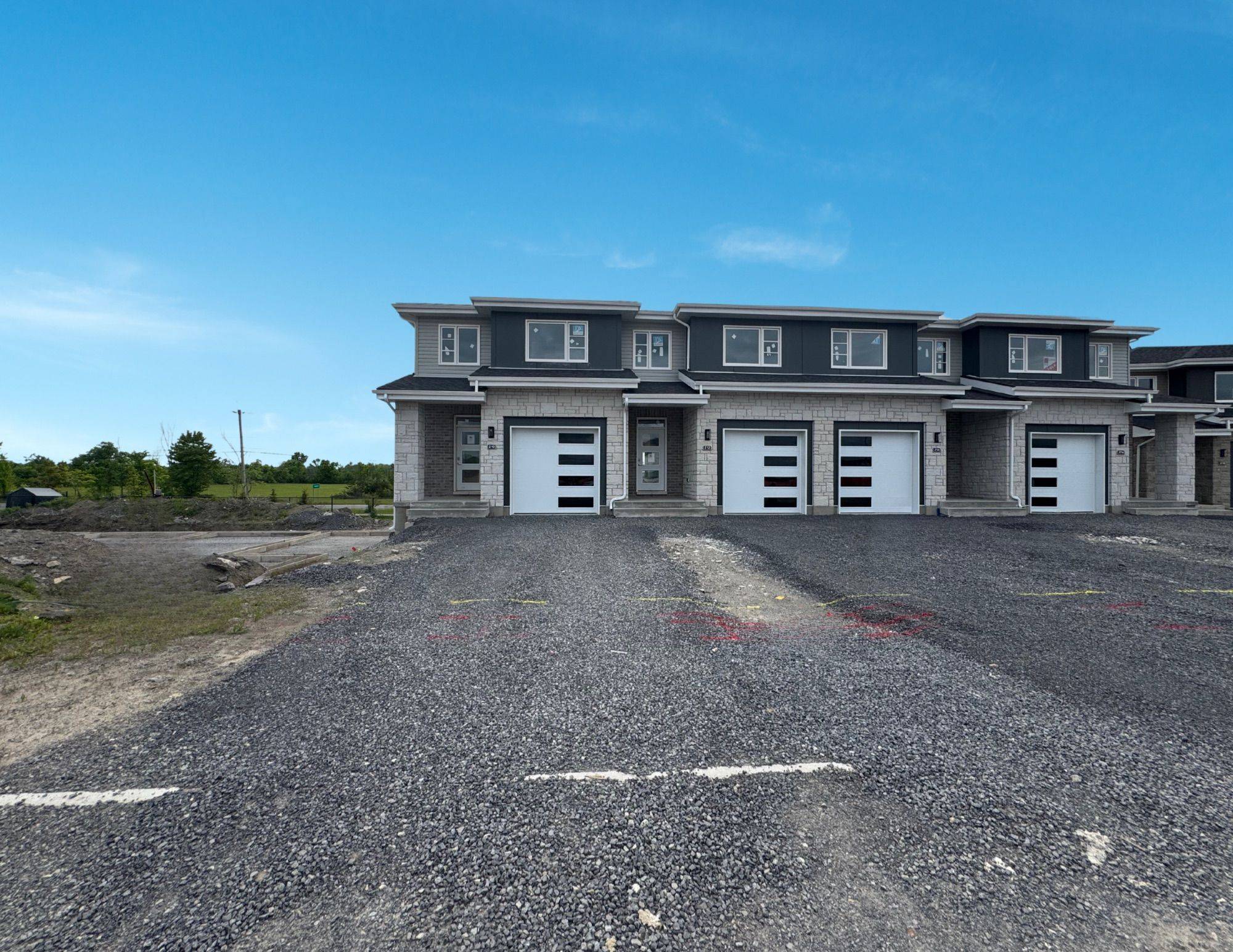 Loyalist, ON K7N 0E9,210 Dr Richard James CRES