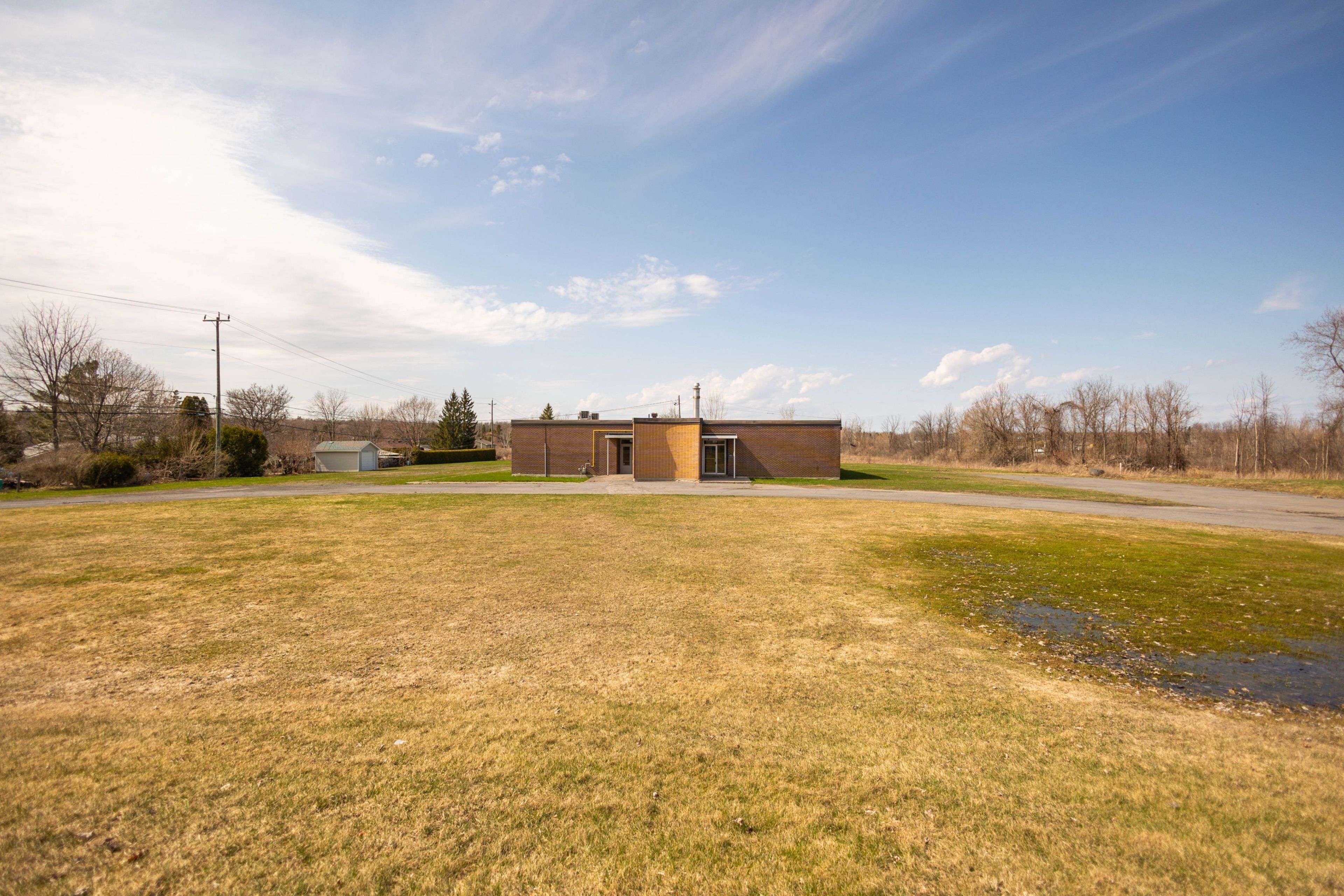 South Stormont, ON K6K 1N5,581 Cheryl ST