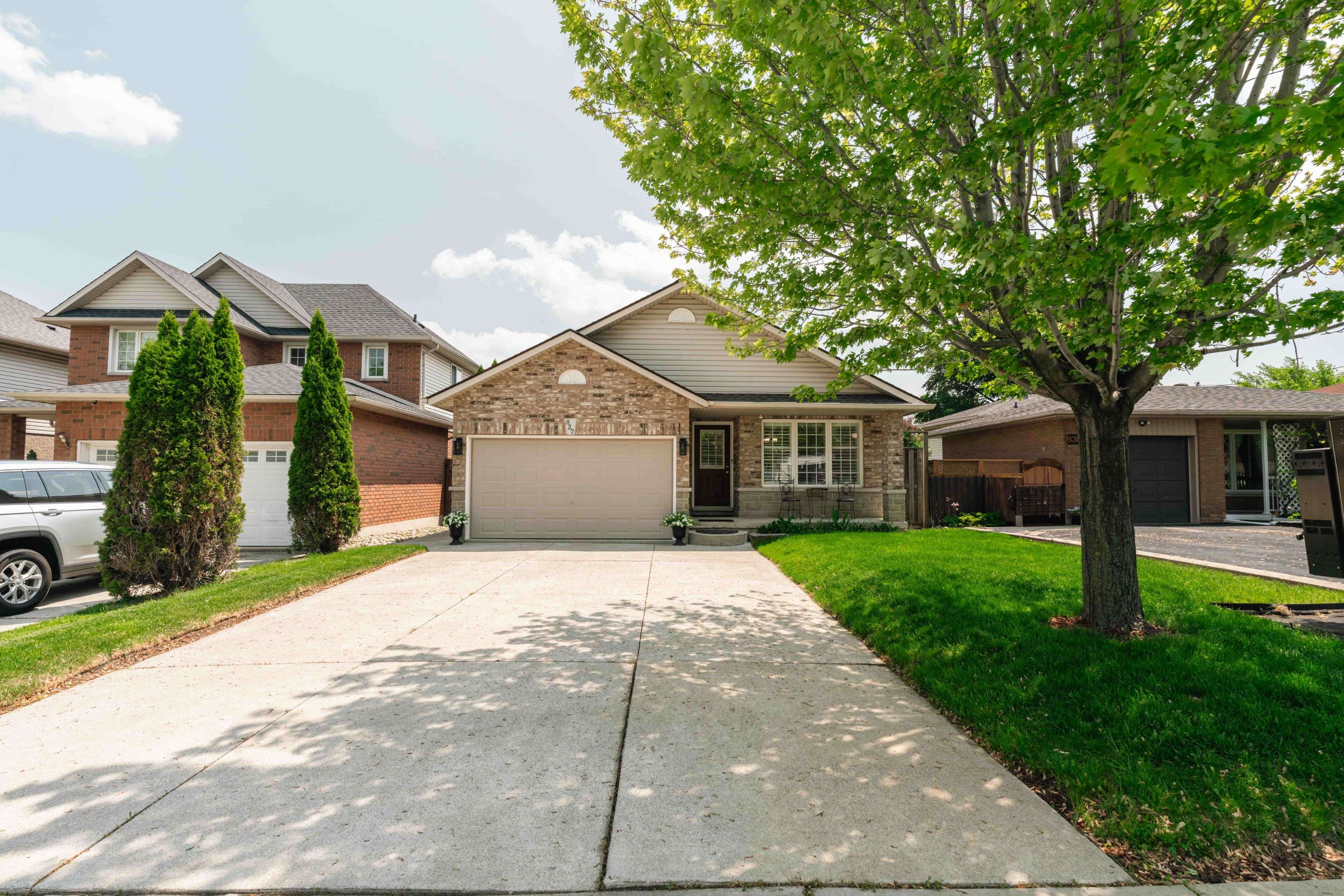 Hamilton, ON L8T 3V4,837 Upper Ottawa ST