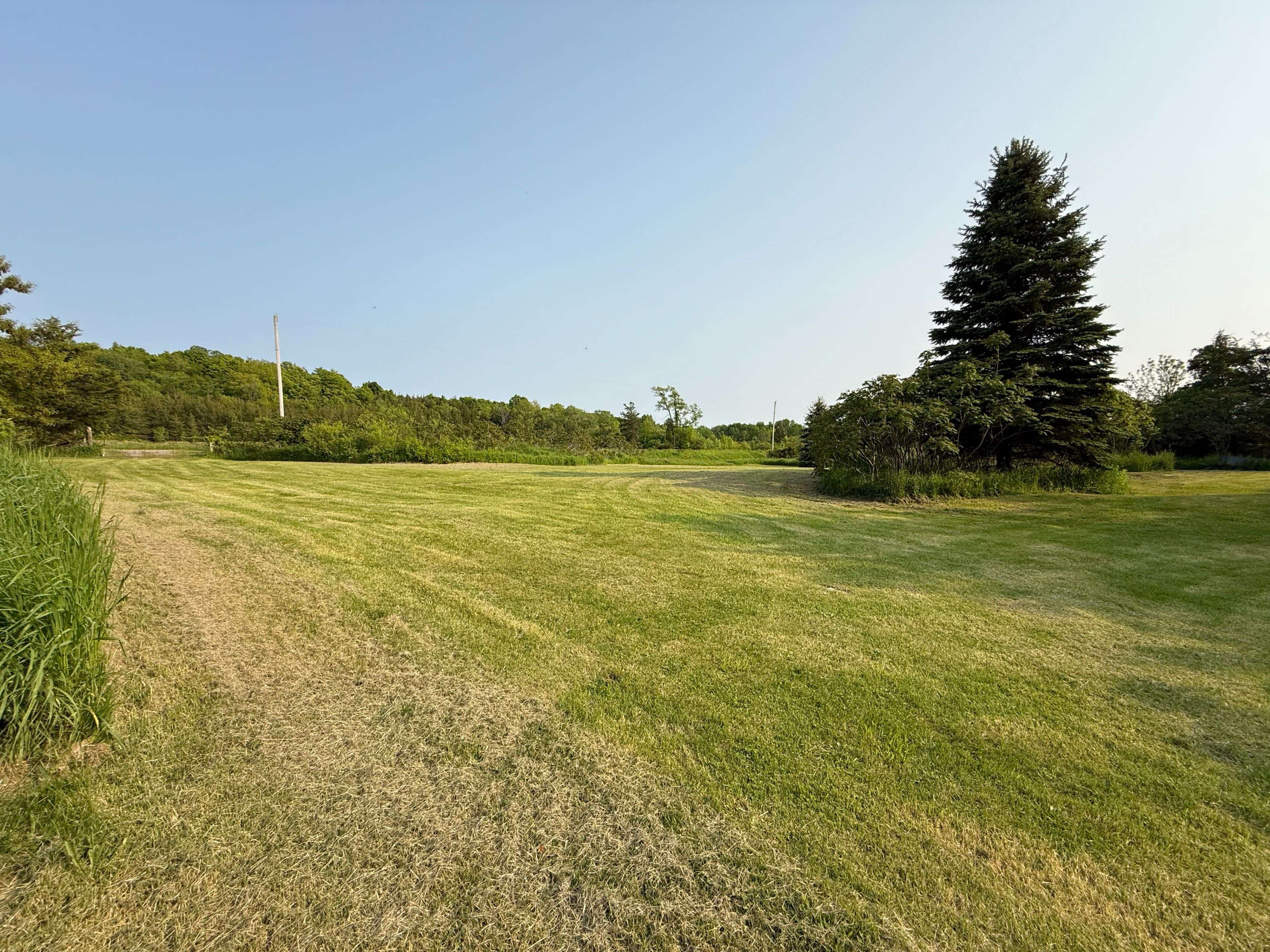 Prince Edward County, ON K0K 2P0,1032 County Road 13 RD