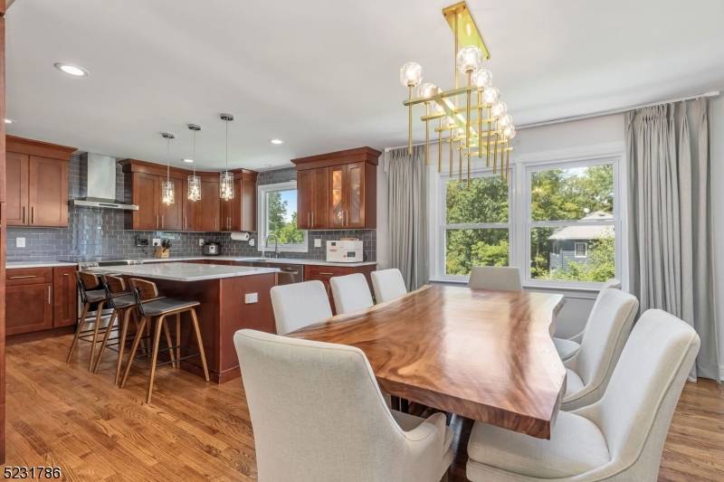 Berkeley Heights Twp., NJ 07922,48 Hillcrest Ave