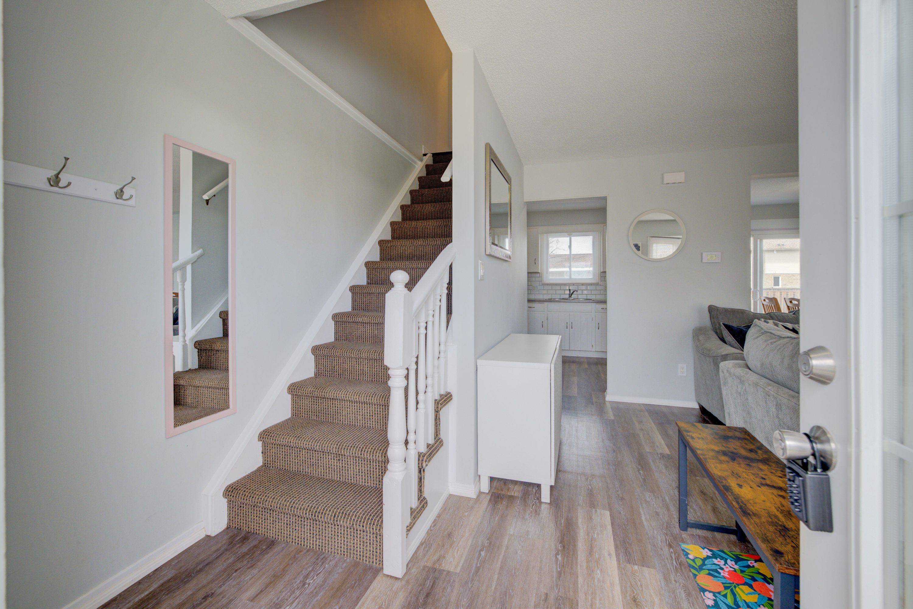 Thorold, ON L2V 4K3,78 Manley CRES