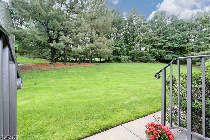 Oakland Boro, NJ 07436,101 East Oak D2 #2