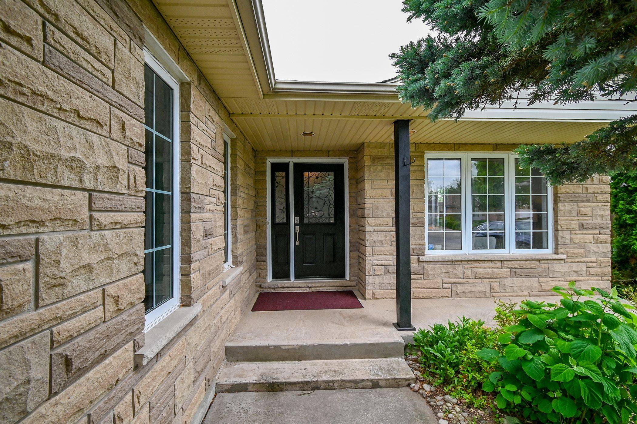 Niagara Falls, ON L2H 3E8,8127 Orchard Grove Pkwy
