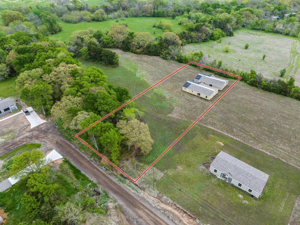 Bonham, TX 75418,225 Largo Street