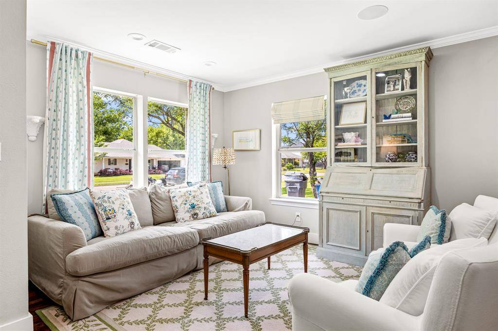 Dallas, TX 75220,3937 Highgrove Drive