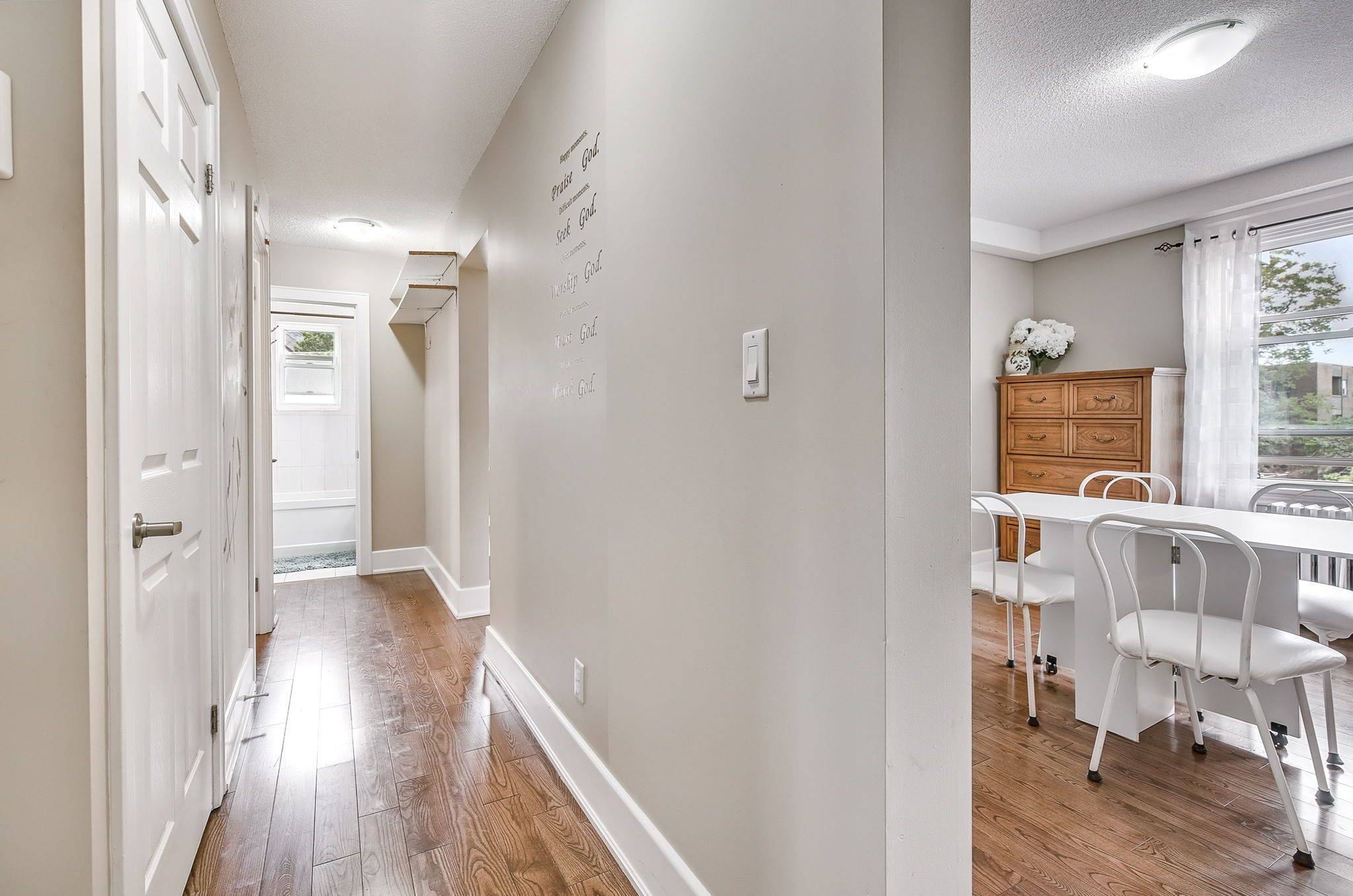 Hamilton, ON L8N 2G8,25 Mountwood DR #14