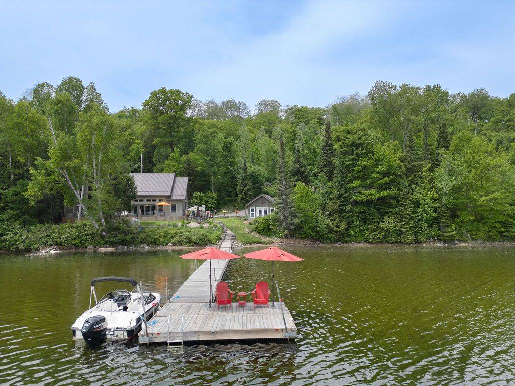 Hastings Highlands, ON K0L 2R0,1172A Papineau Lake RD