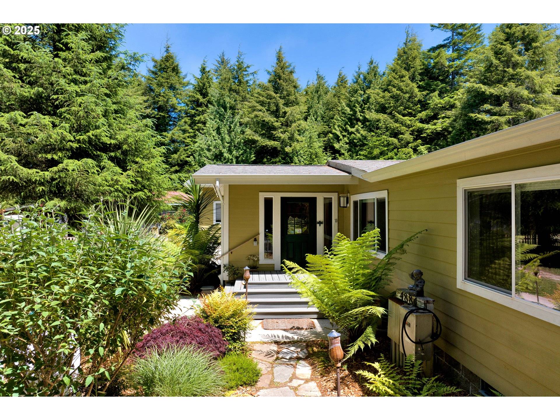 Florence, OR 97439,4884 N LOFTUS RD