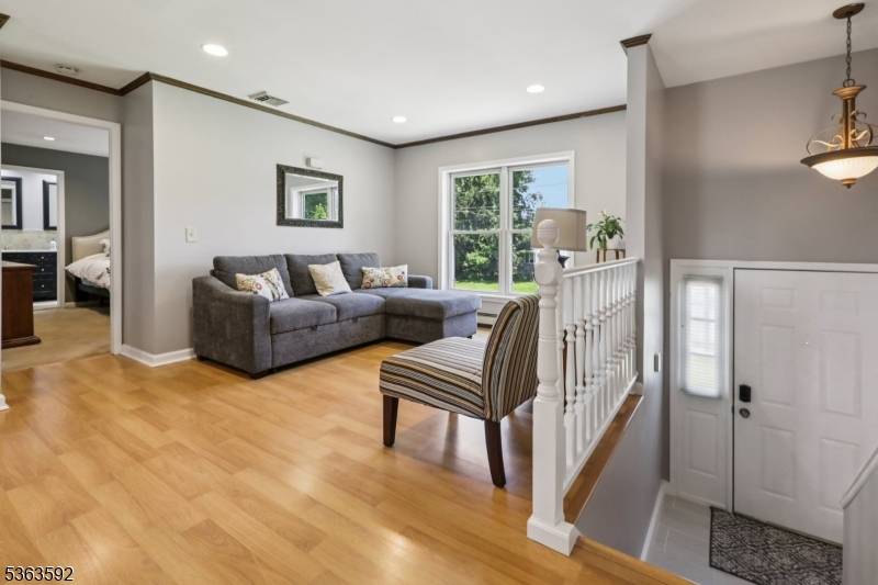 East Hanover Twp., NJ 07936,60 Preston Ave