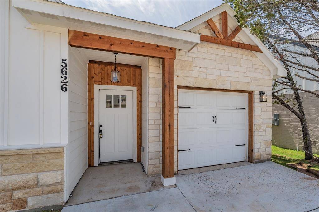 Granbury, TX 76048,5626 Barkridge Drive
