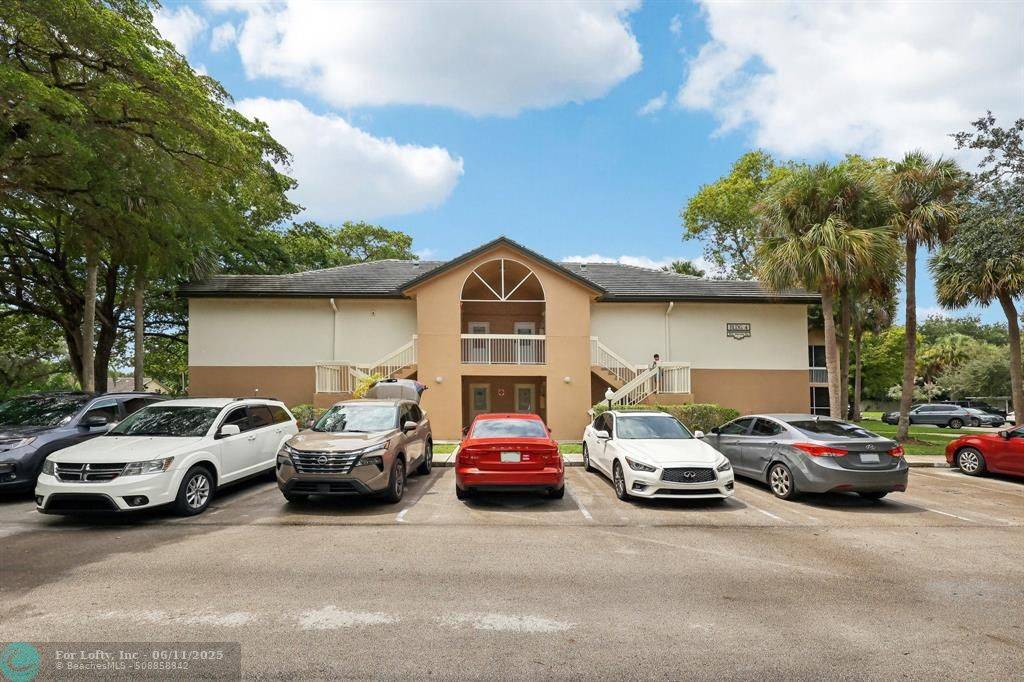 Coral Springs, FL 33076,9933 Westview Dr #421