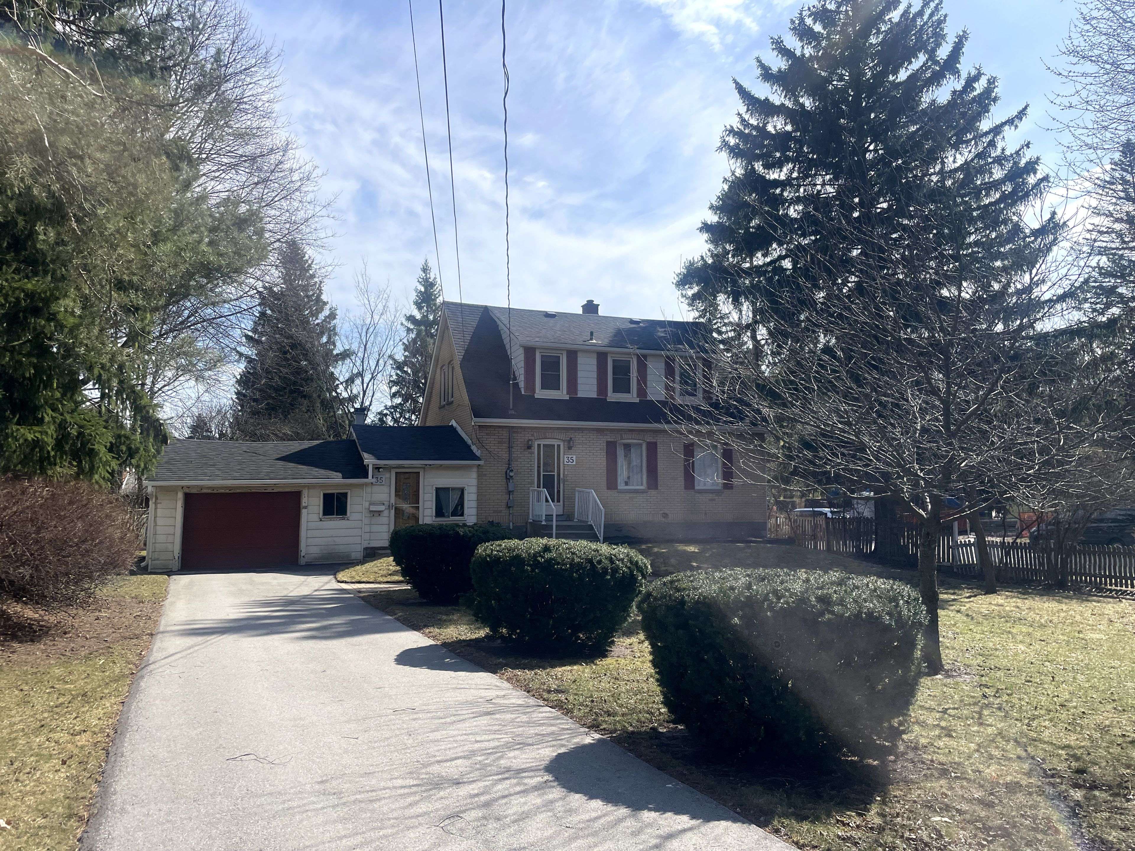 Markham, ON L3T 1Y1,35 John ST