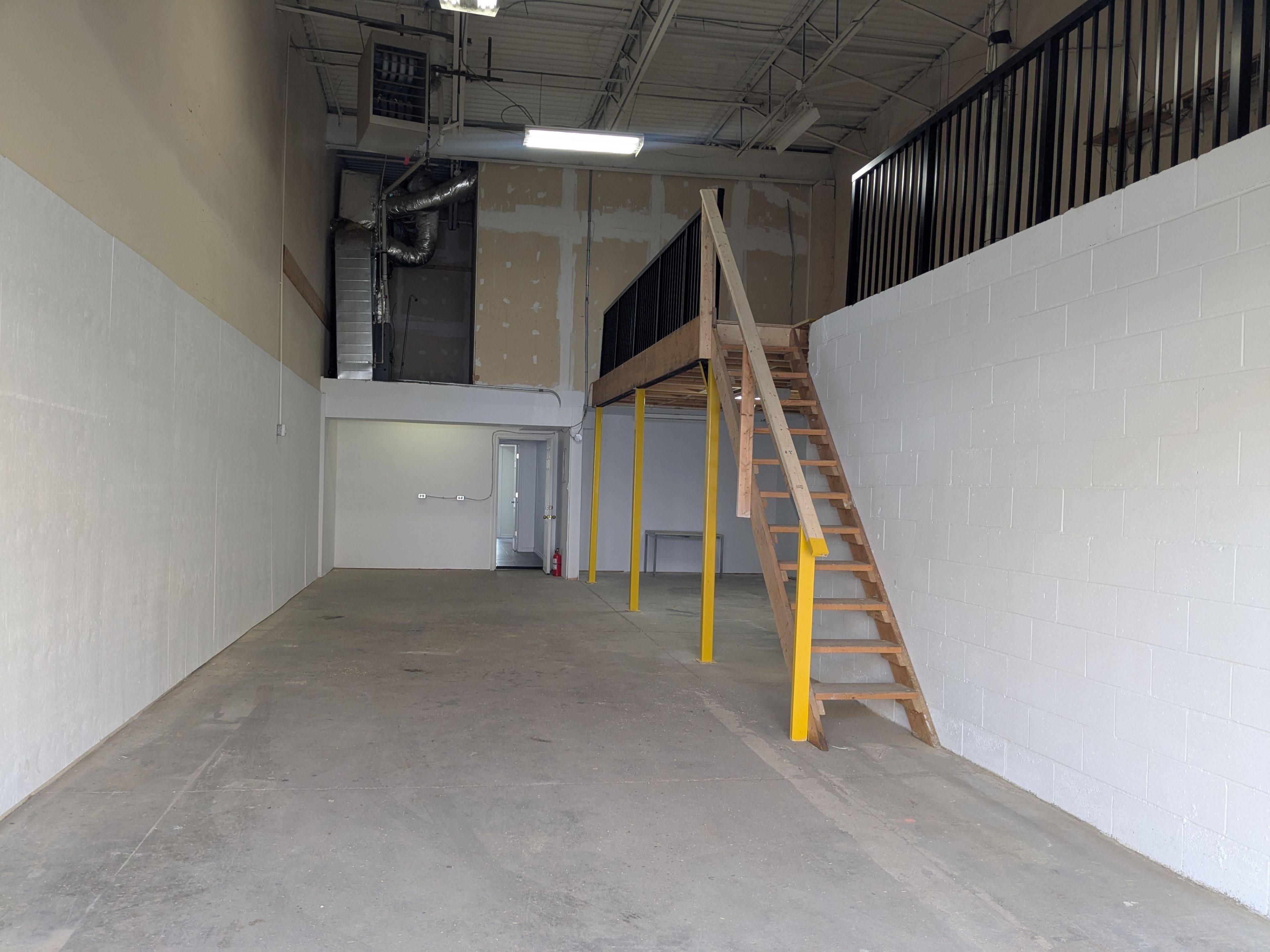 Burlington, ON L7L 6A2,5125 HARVESTER RD #1