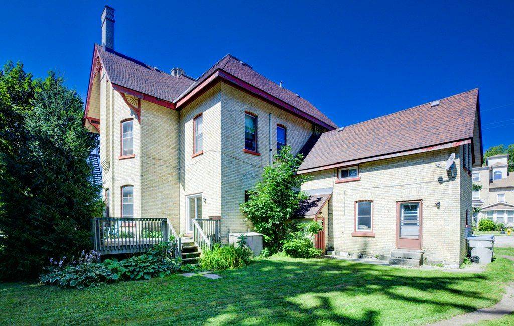 Huron East, ON N0K 1W0,28 WILSON ST