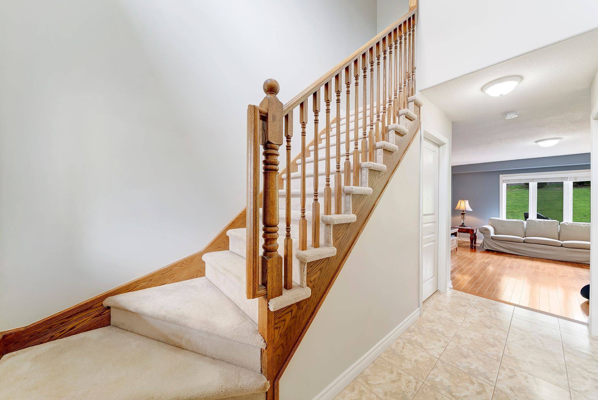 Grimsby, ON L3M 5T5,33 Plum Tree LN