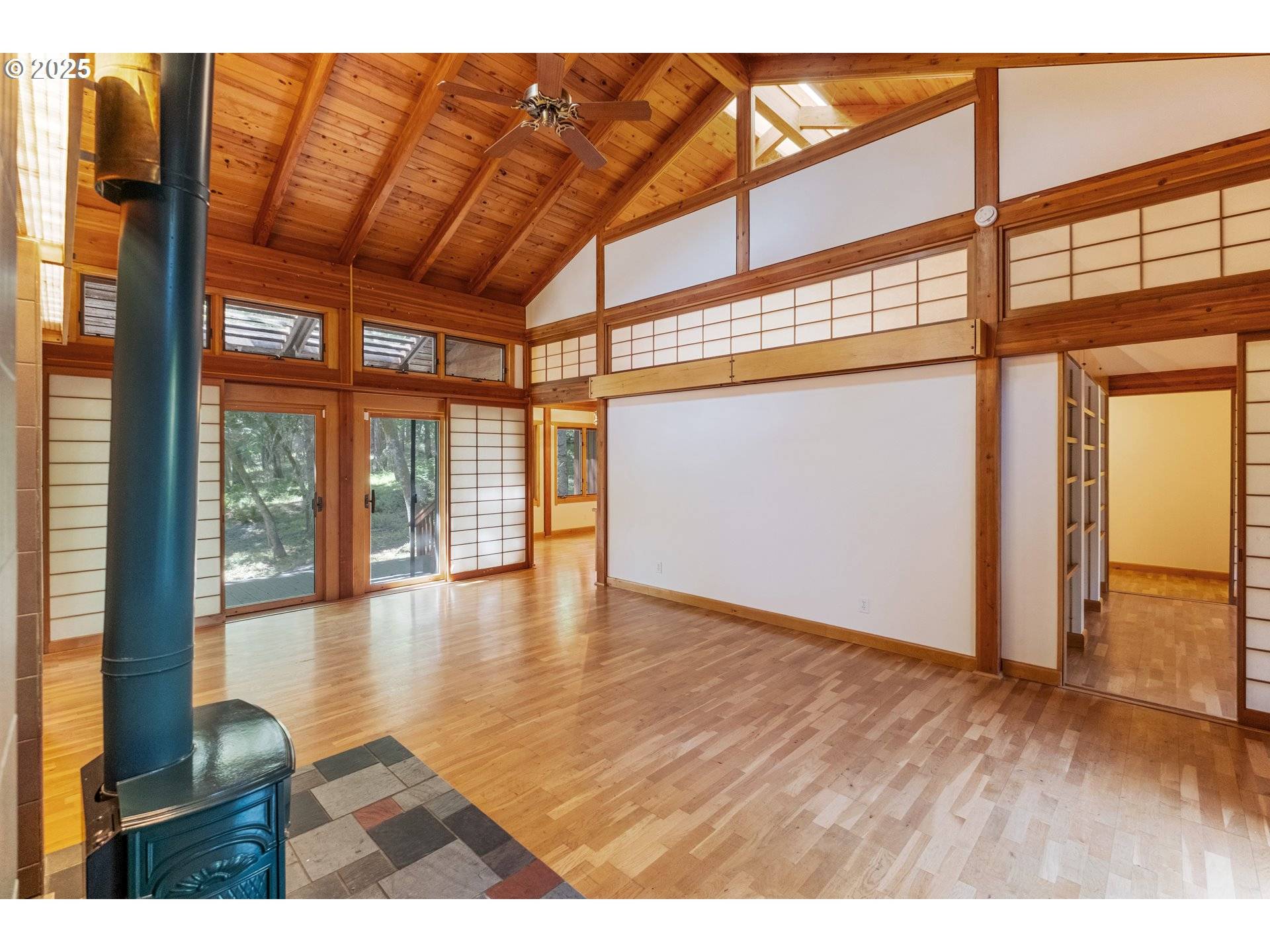 Eugene, OR 97405,5070 FOX HOLLOW RD