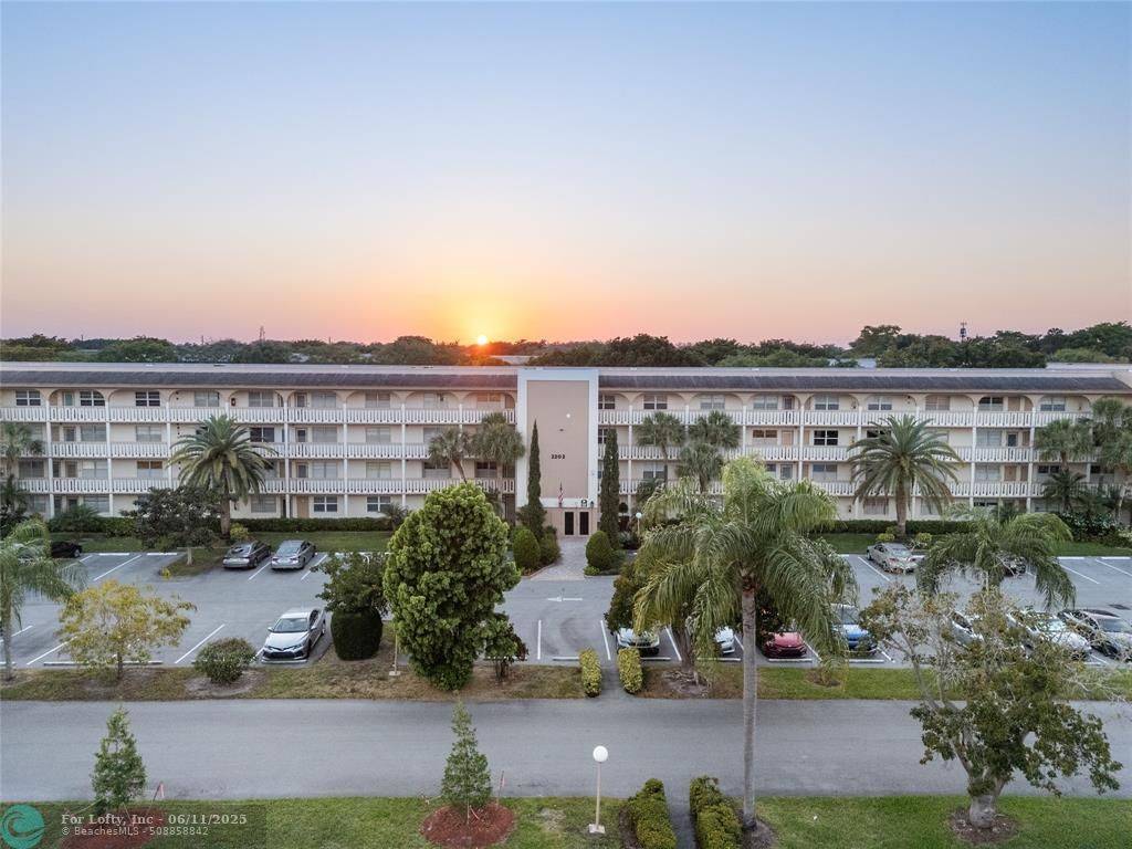 Coconut Creek, FL 33066,2202 LUCAYA BEND #J2