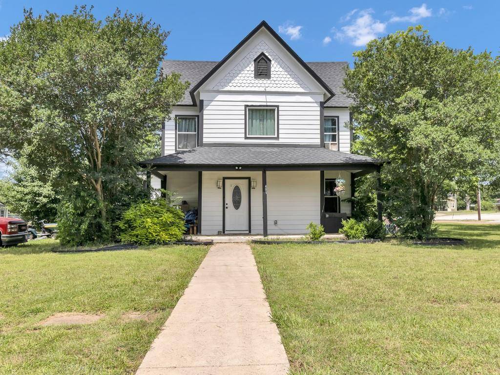 Wortham, TX 76693,401 S 2nd Street