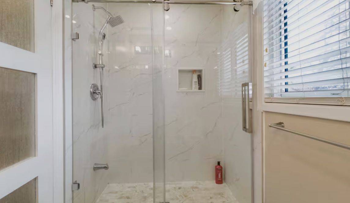 Oakville, ON L6H 2N3,1246 Landfair CRES