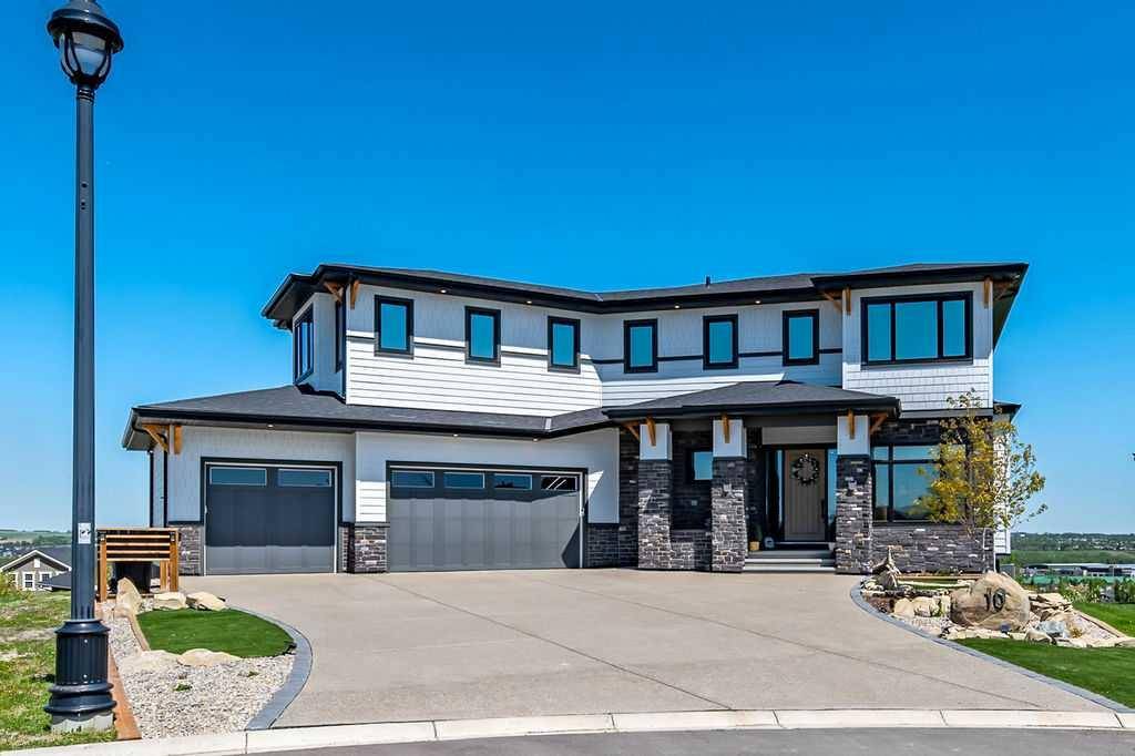 Okotoks, AB T1S 0K6,10 Westmount PT