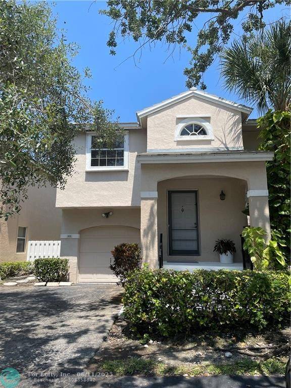 Plantation, FL 33324,806 NW 98th Ave