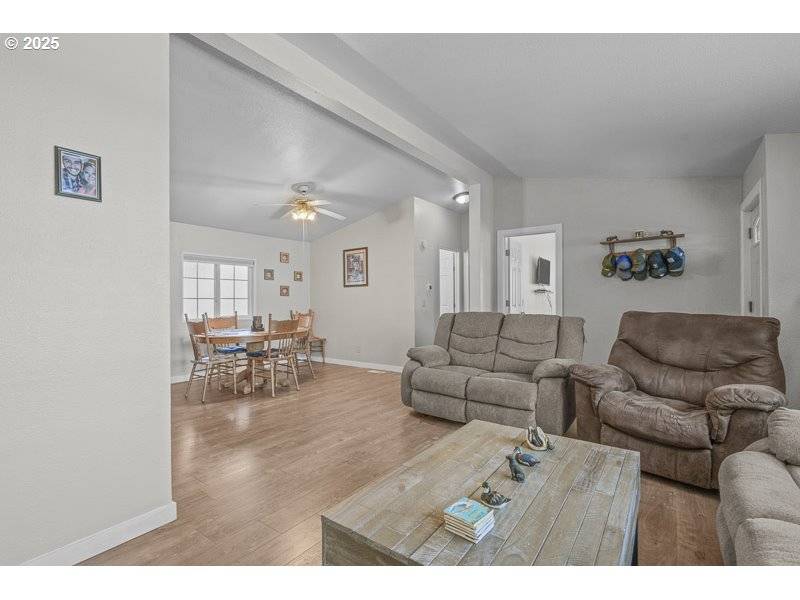 Aumsville, OR 97325,130 CARMEL DR #104