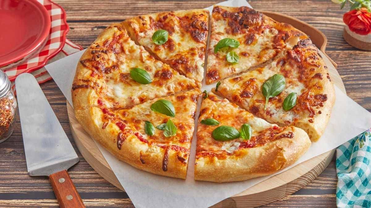 Calgary, AB T3E 0C3,3915 17 AVE SW #Villeges pizza