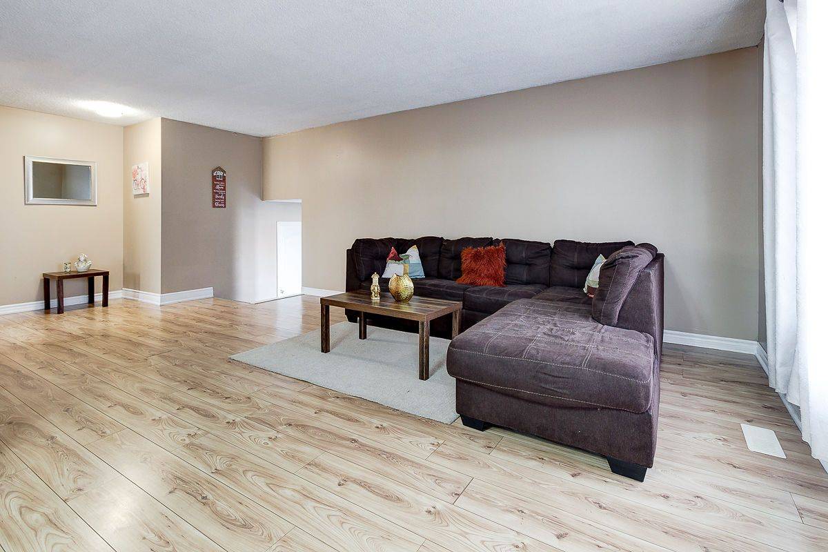 Hamilton, ON L8K 5V1,68 Forest Hill CRES