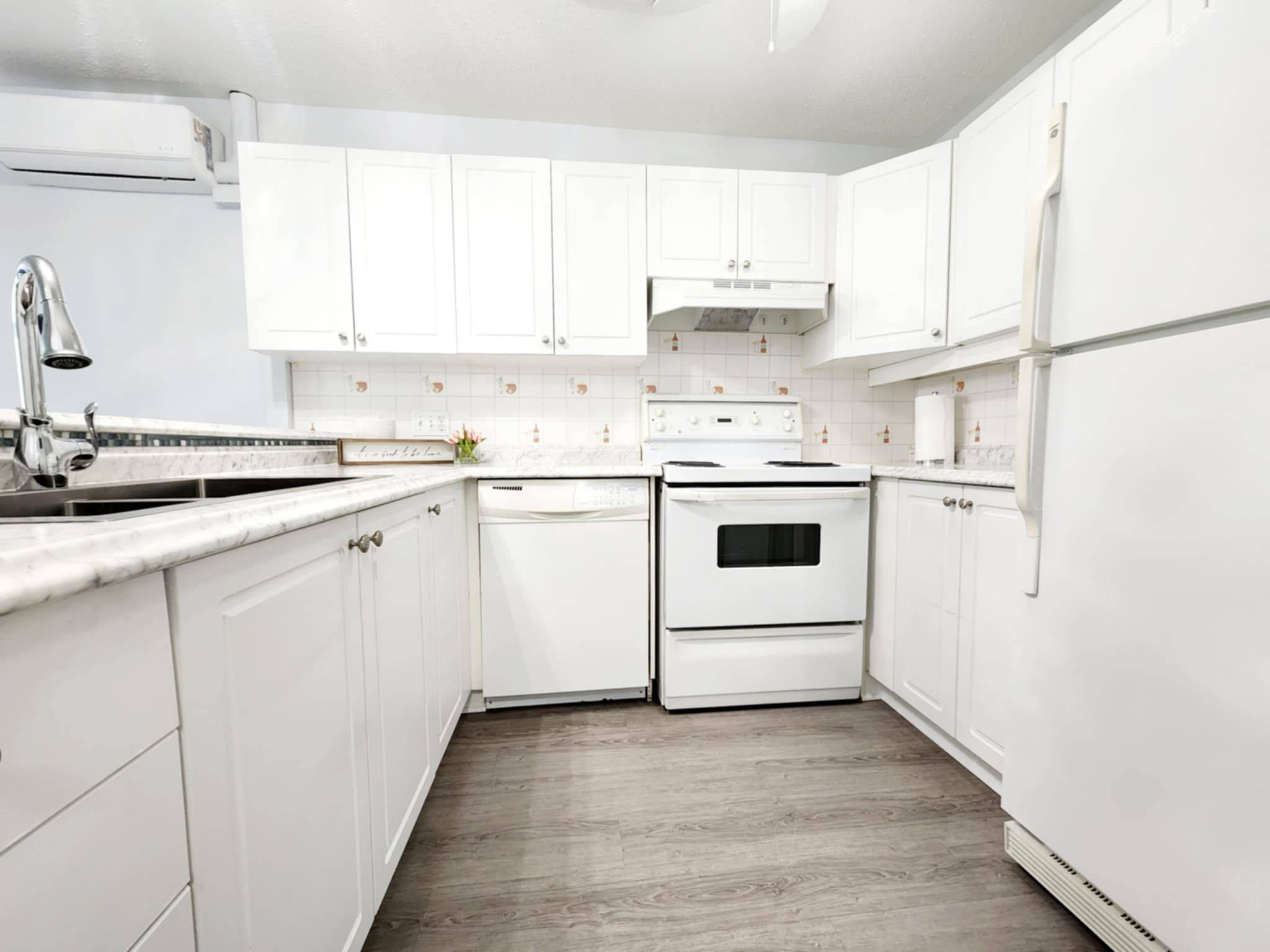 Brockville, ON K6V 7L5,1171 Millwood AVE #1