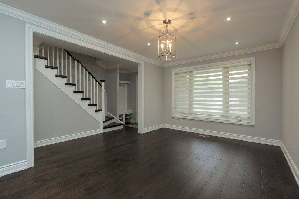 Brampton, ON L6Z 1M1,94 Reynier DR