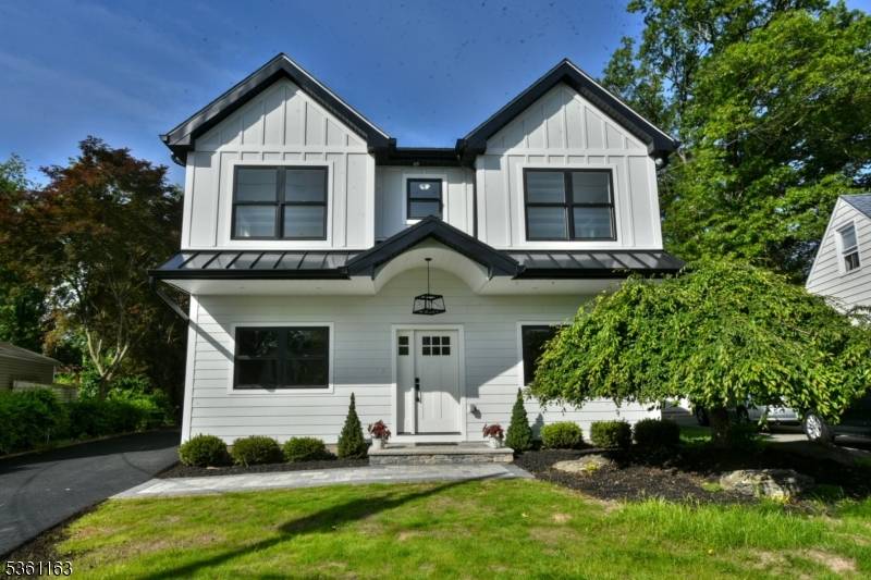 Waldwick Boro, NJ 07463,14 Charles Ter