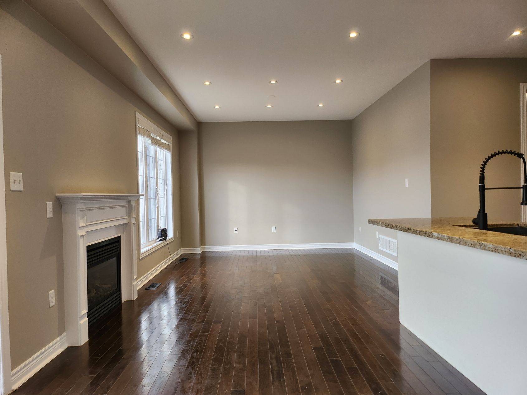 Oshawa, ON L1K 0P2,1882 Riverton CT