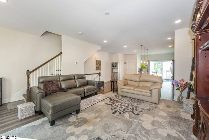 Little Falls Twp., NJ 07424,205 Abbe Rd
