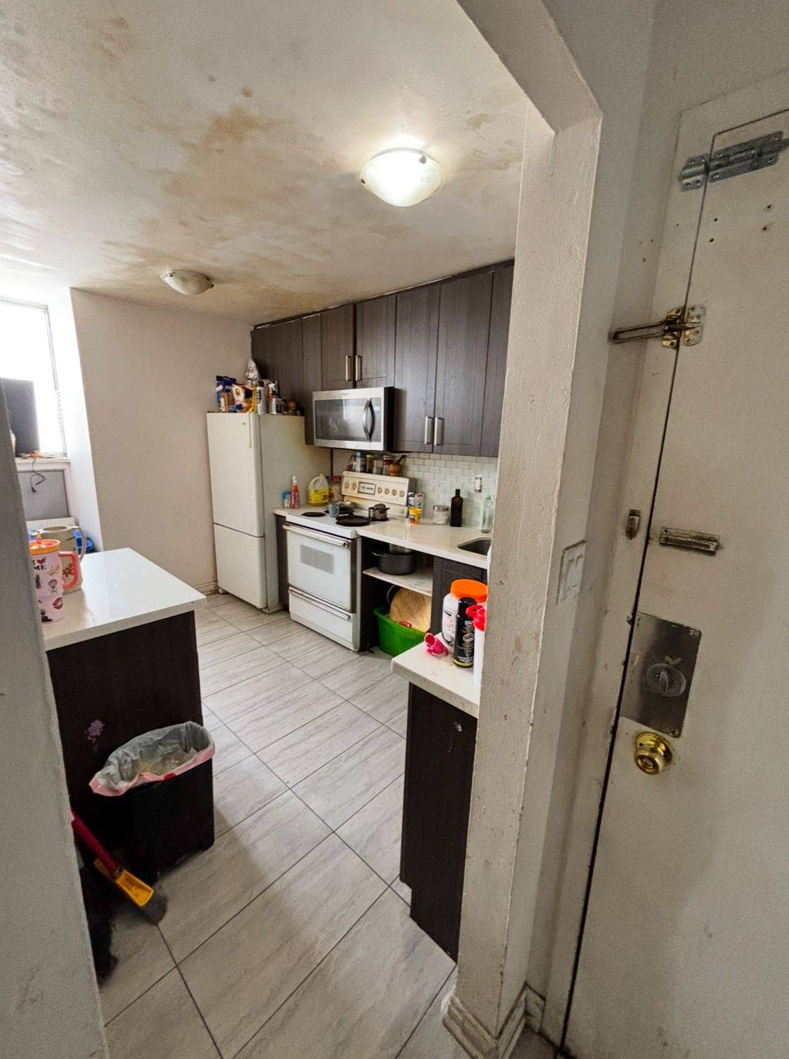 Toronto W09, ON M9R 1T1,340 Dixon RD #2208