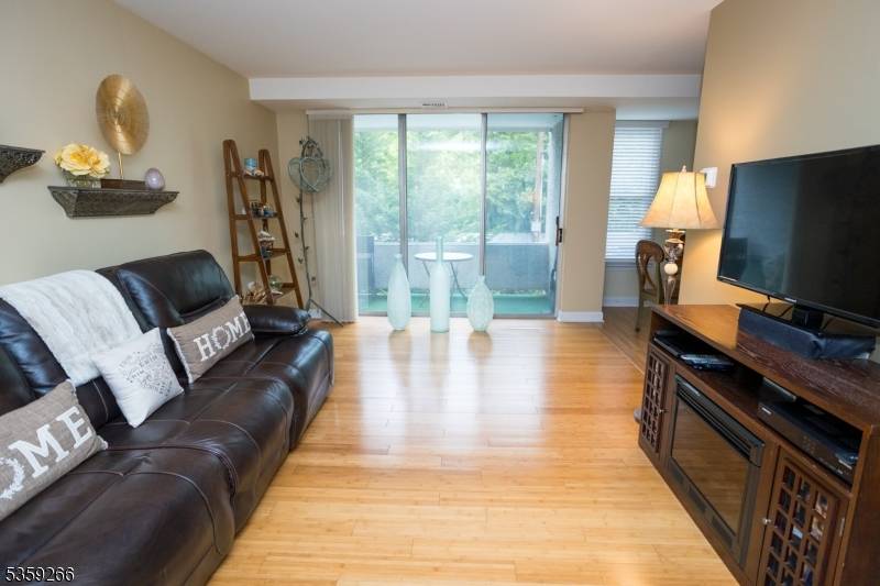 Nutley Twp., NJ 07110,462 F River Road C6206 #F