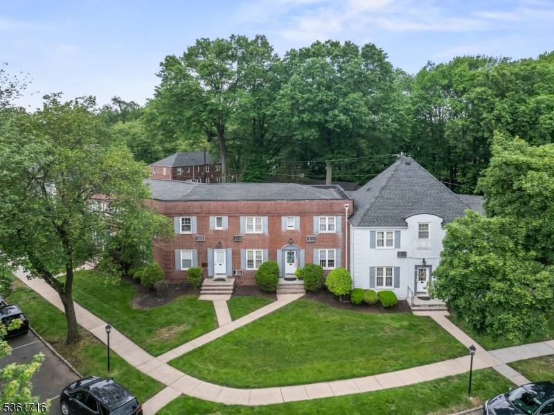 Cranford Twp., NJ 07016,7 B Parkway Village #7