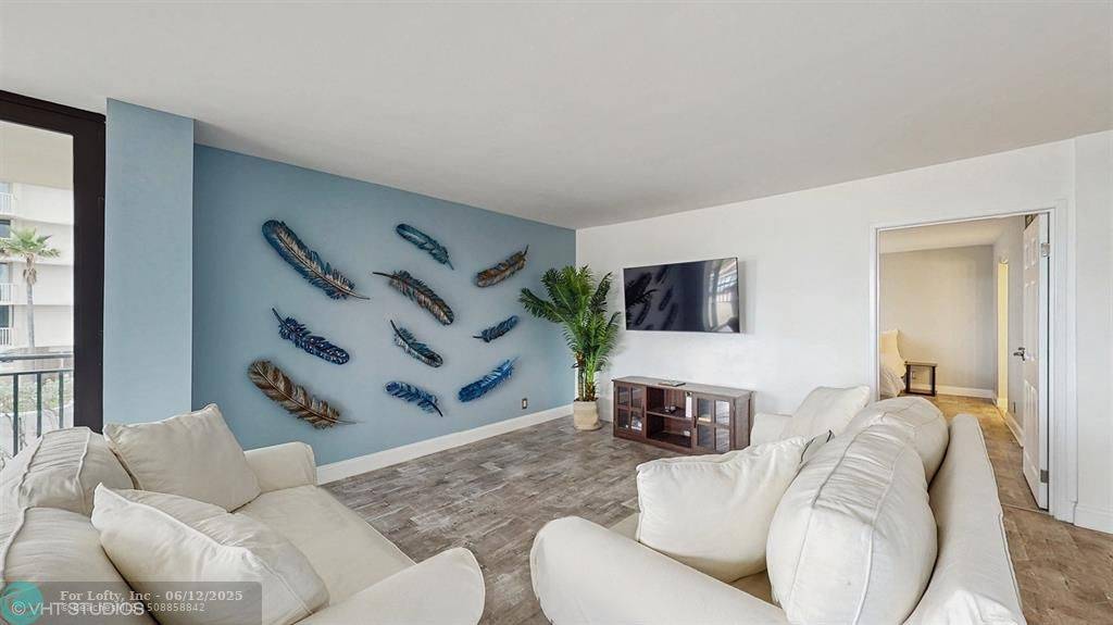 Singer Island, FL 33404,5460 N Ocean Dr  #1D
