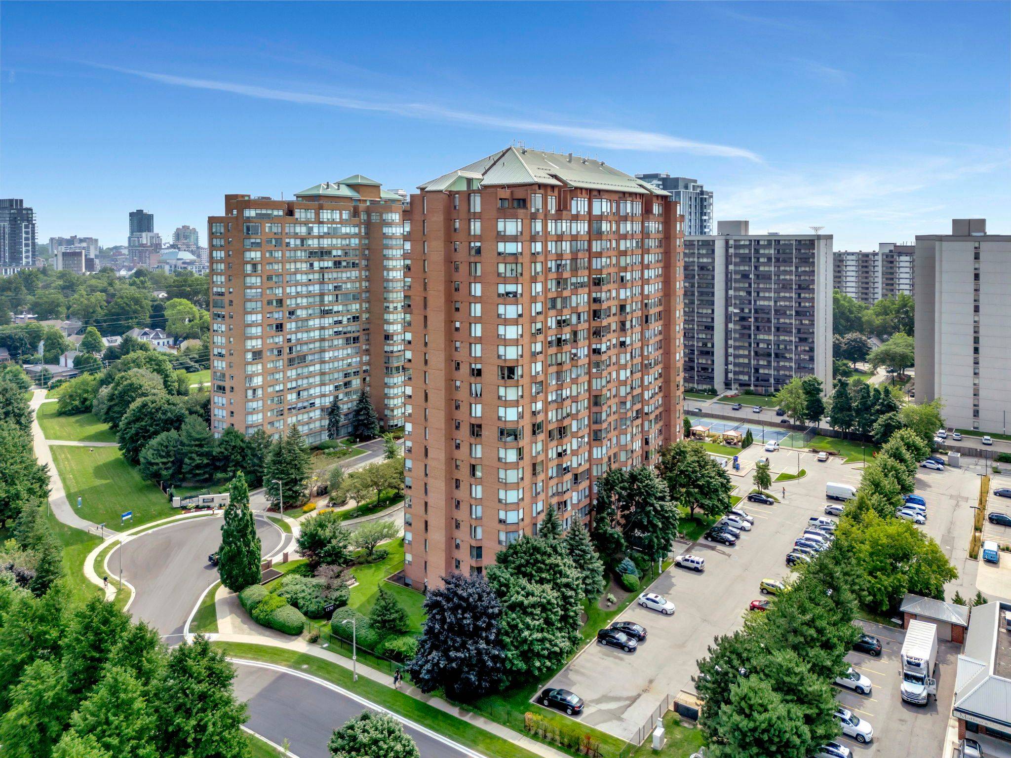 Burlington, ON L7S 2J3,1270 Maple Crossing BLVD #1502