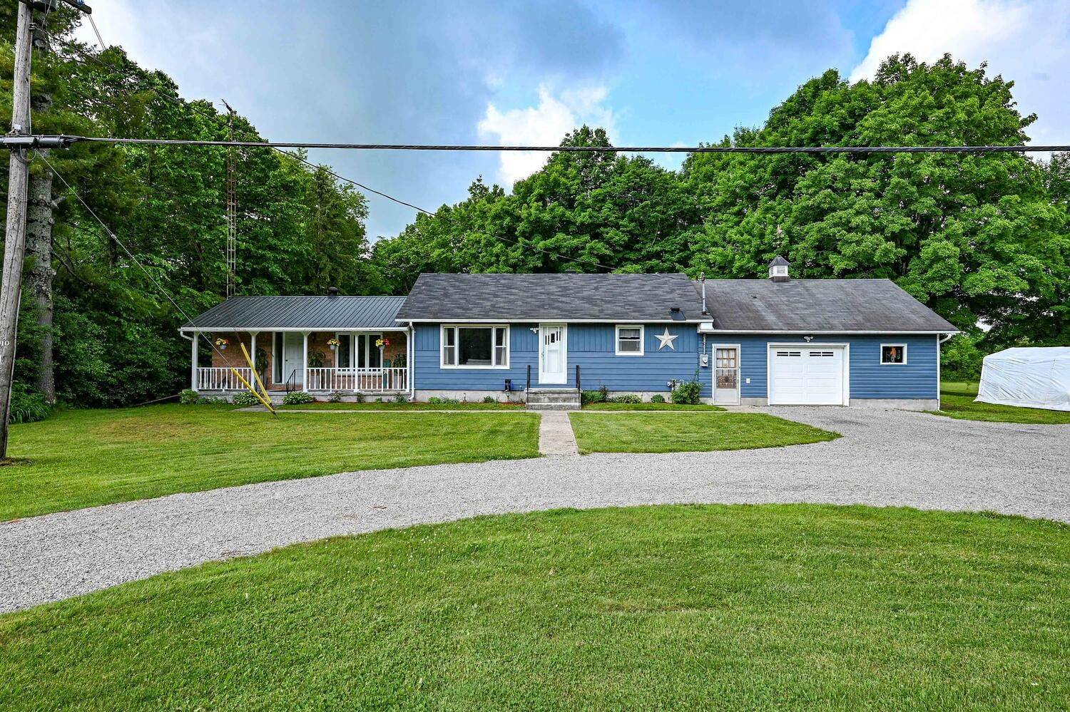 Elizabethtown-kitley, ON K0E 1Y0,356 County Road 29 RD