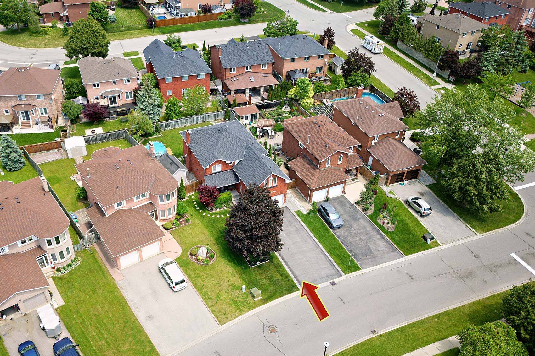 Caledon, ON L7E 1L8,9 Pembrook ST