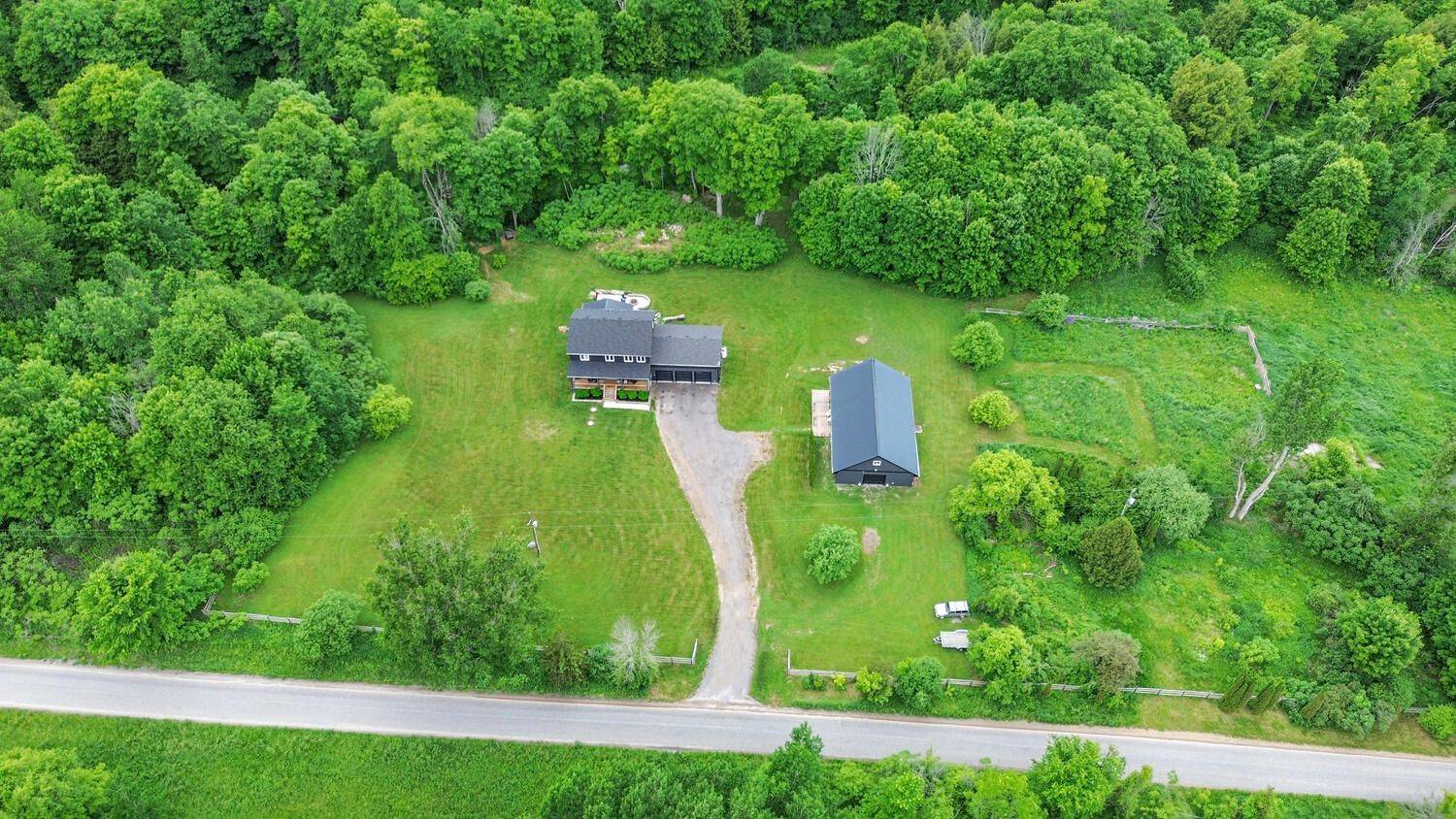 Elizabethtown-kitley, ON K6V 5T3,2162 Hallecks RD W