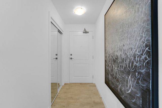 Hamilton, ON L8B 1Z2,450 Dundas ST E #1011