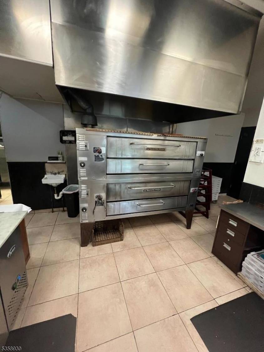 Washington Twp., NJ 07853,71 E Mill Rd