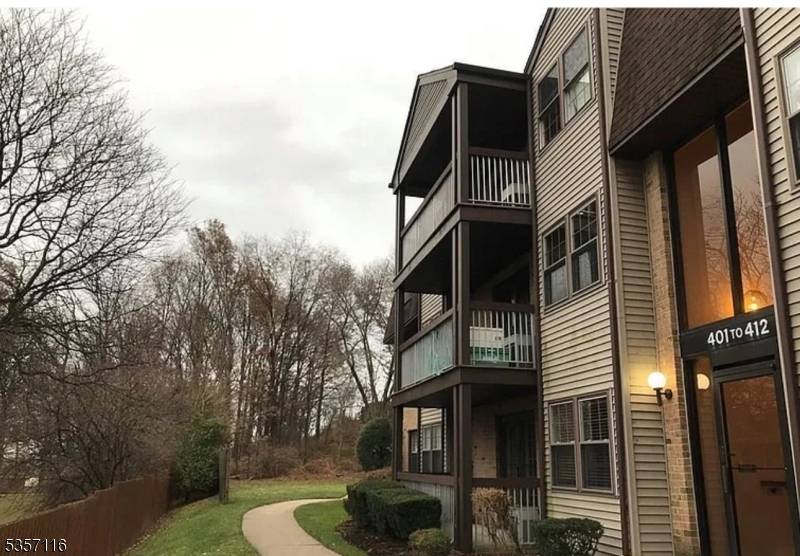 Woodbridge Twp., NJ 08863,404 Newport Ct