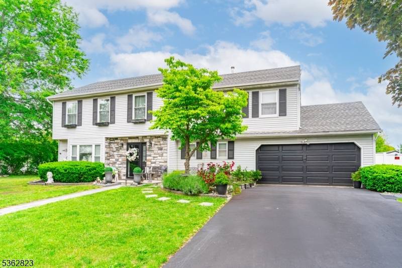 Old Bridge Twp., NJ 08857,24 Higgins Rd